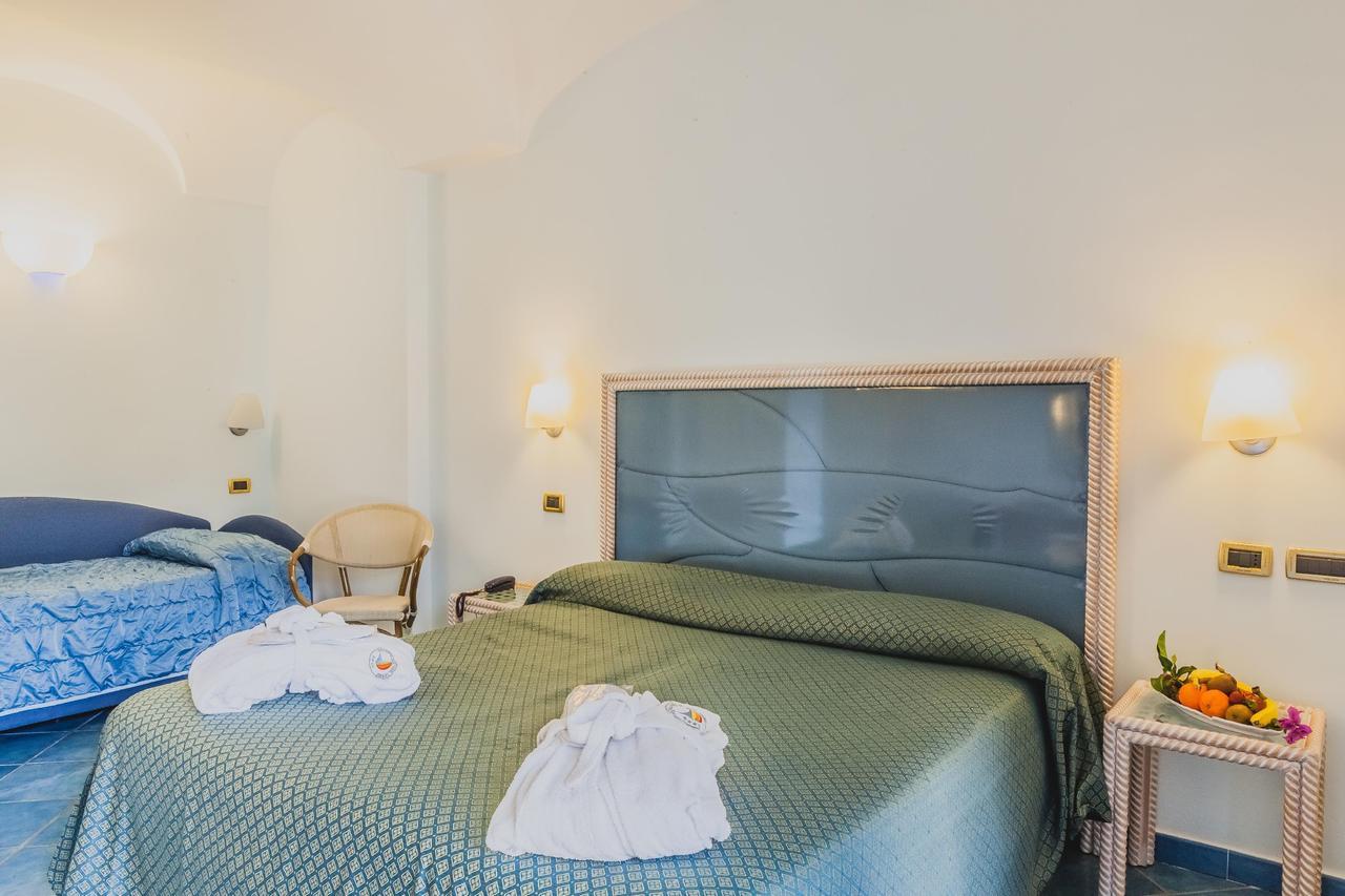 Aragona Palace Hotel & Spa Иския Екстериор снимка