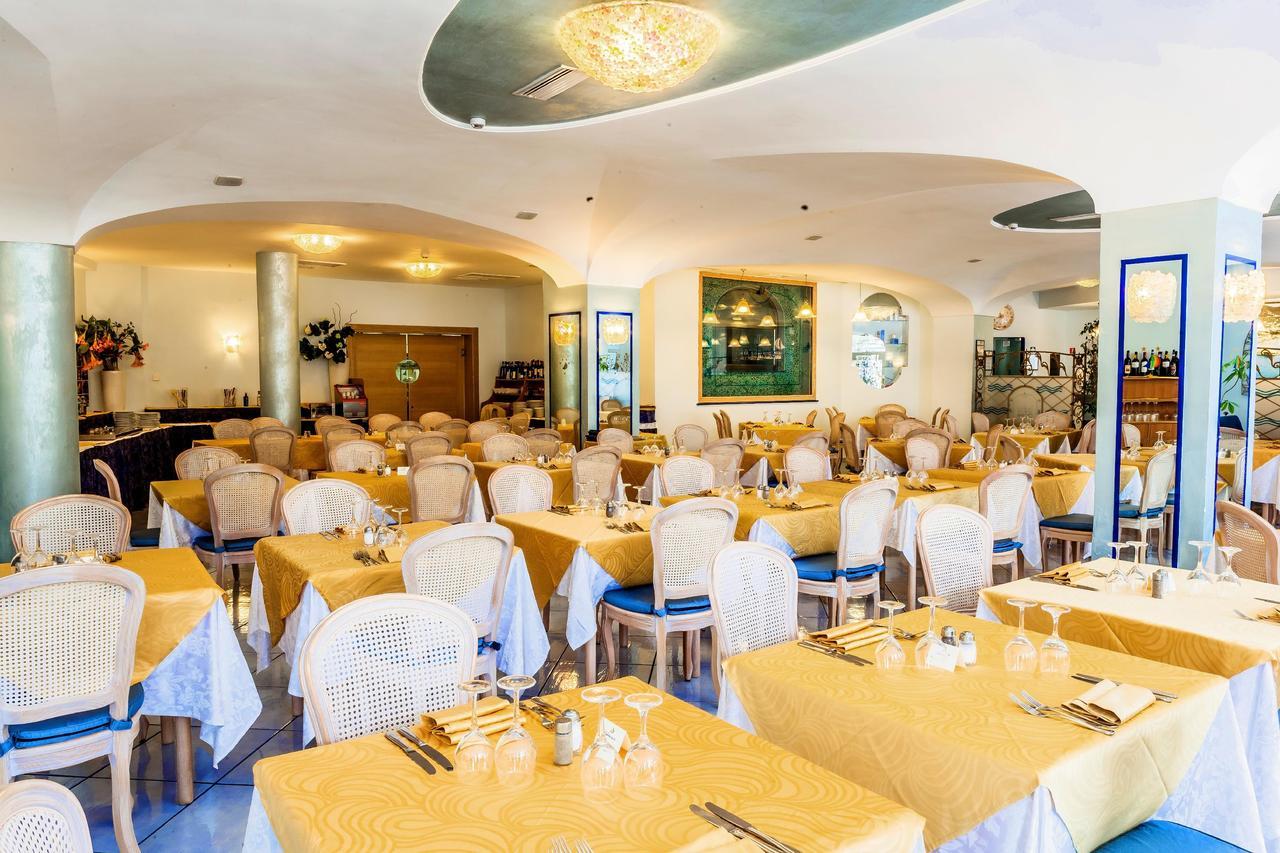 Aragona Palace Hotel & Spa Иския Екстериор снимка